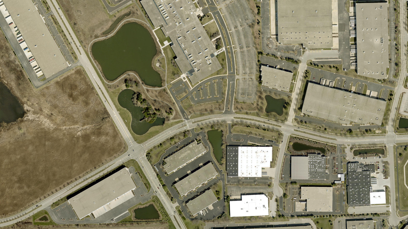 1000 REMINGTON BLVD, BOLINGBROOK, IL（本社・衛星）