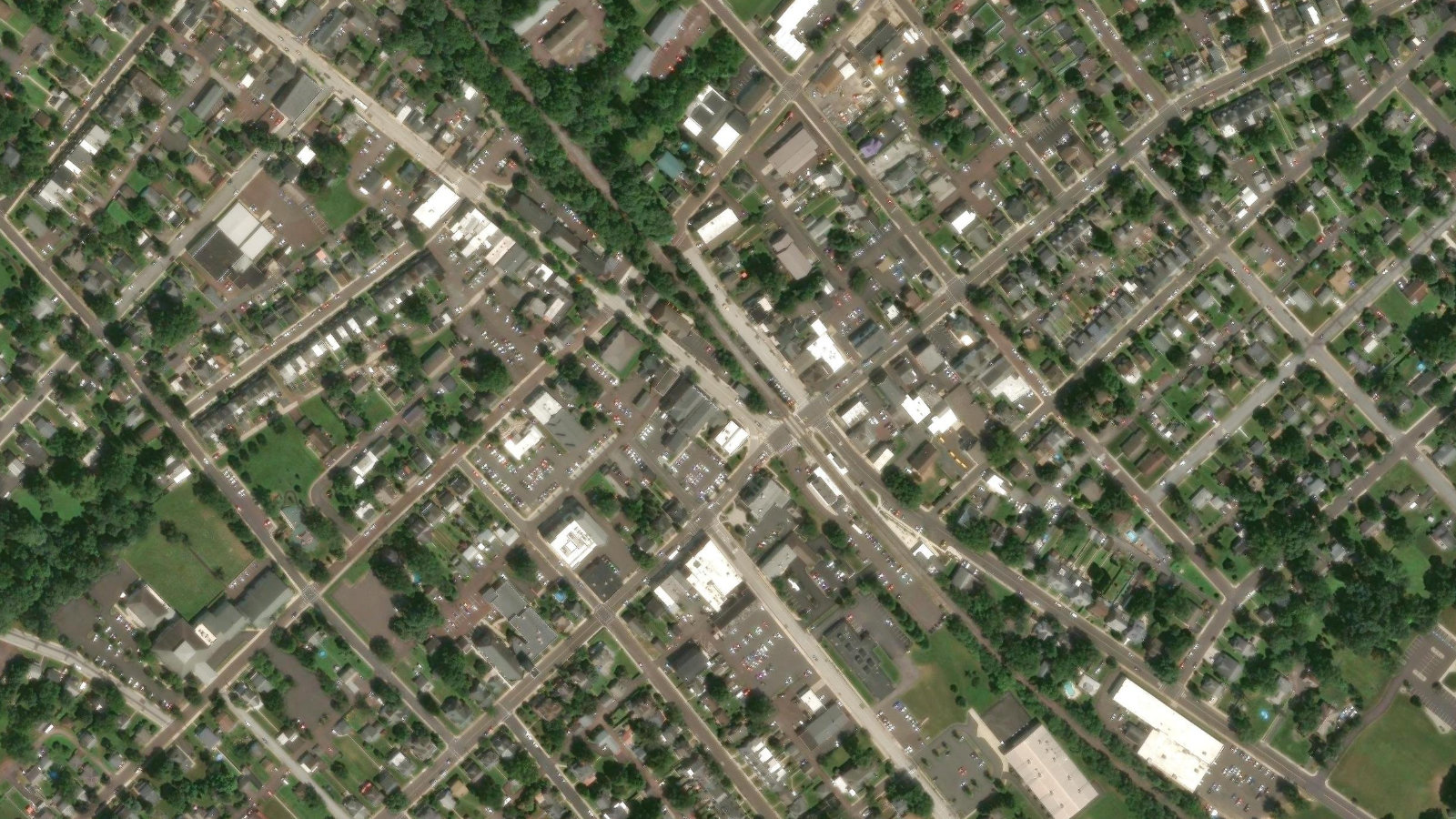 14 NORTH MAIN STREET, SOUDERTON, PA（本社・衛星）