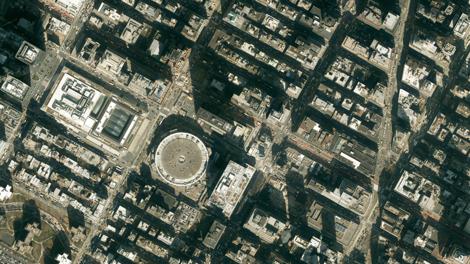ONE PENN PLAZA, NEW YORK, NY(本社・衛星)