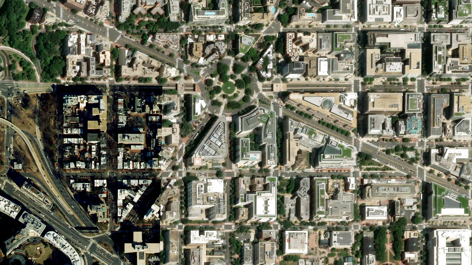 2200 PENNSYLVANIA AVE NW, WASHINGTON, DC(本社・衛星)