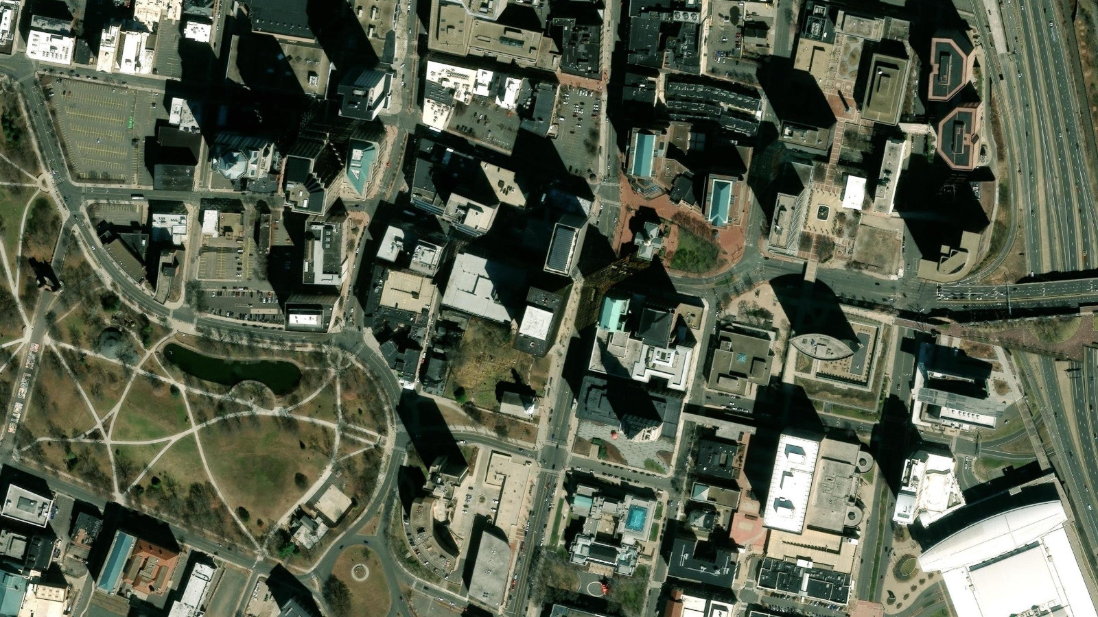 ONE FINANCIAL PLAZA, HARTFORD, CT(本社・衛星)