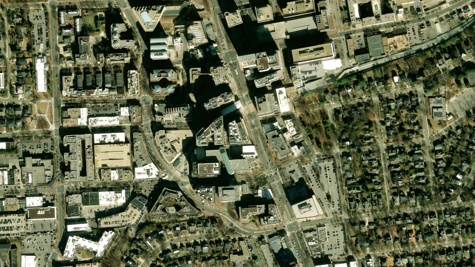 7272 WISCONSIN AVENUE, BETHESDA, MD(本社・衛星)