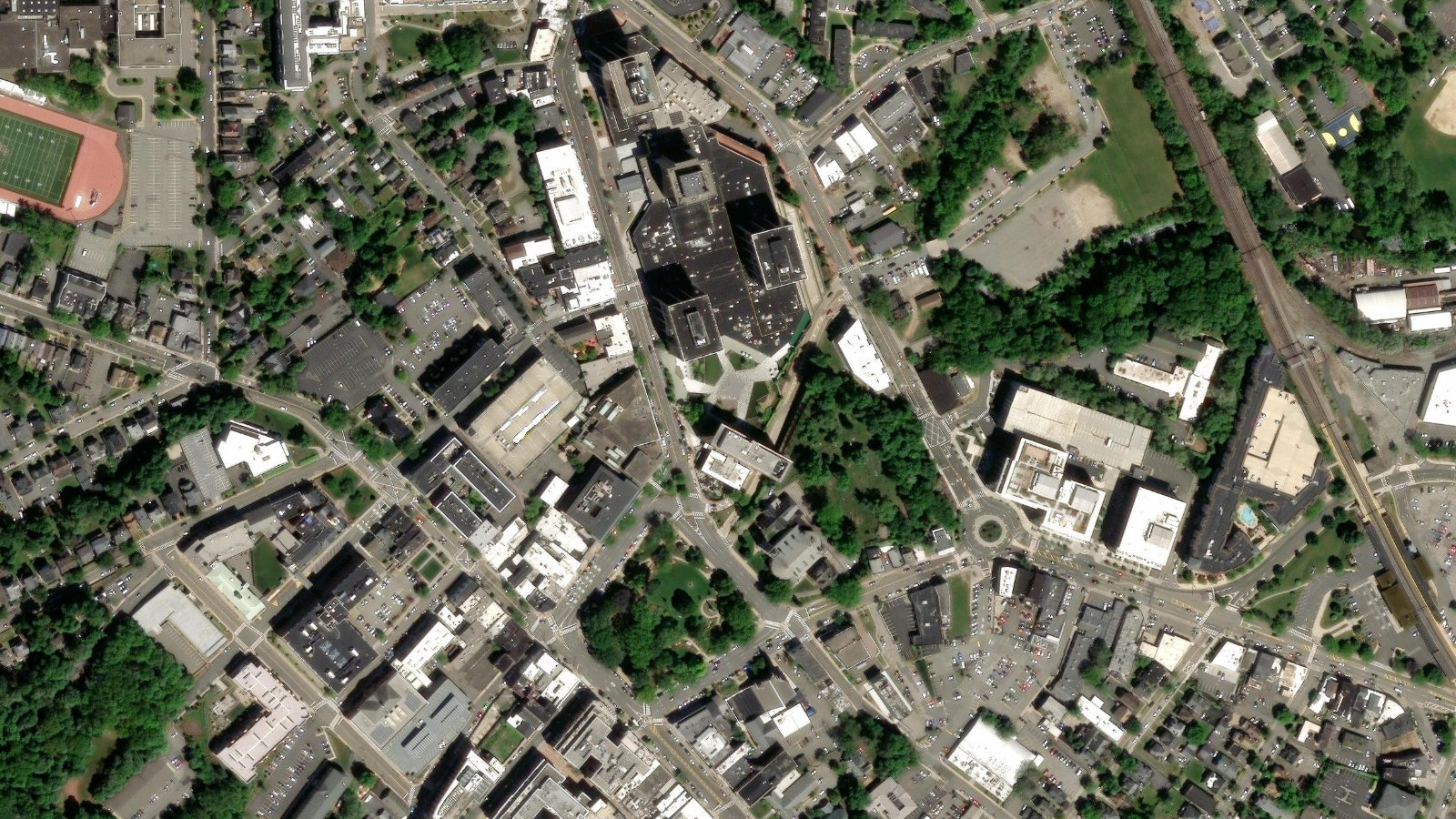 2 HEADQUARTERS PLAZA, MORRISTOWN, NJ（本社・衛星）