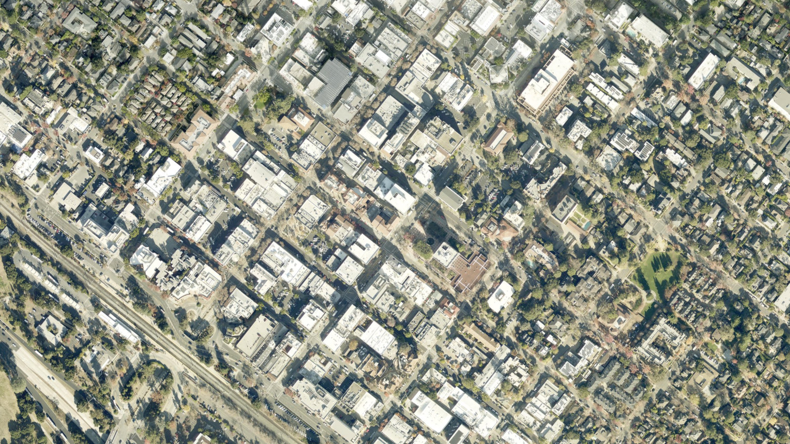 261 HAMILTON AVE, PALO ALTO, CA（本社・衛星）