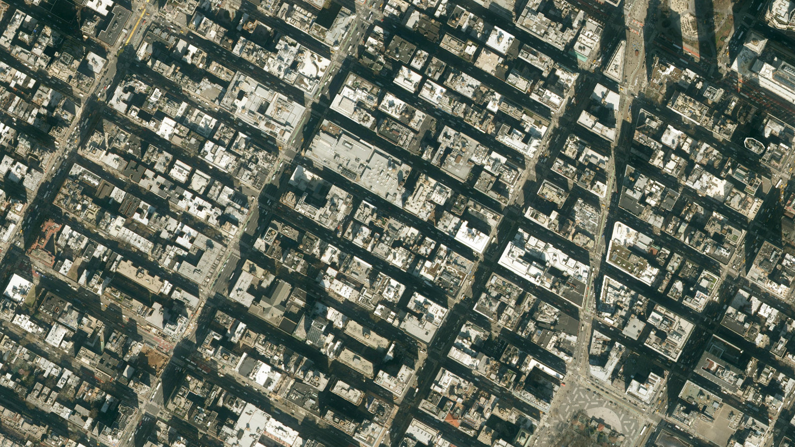 18 WEST 18TH STREET, NEW YORK, NY（本社・衛星）