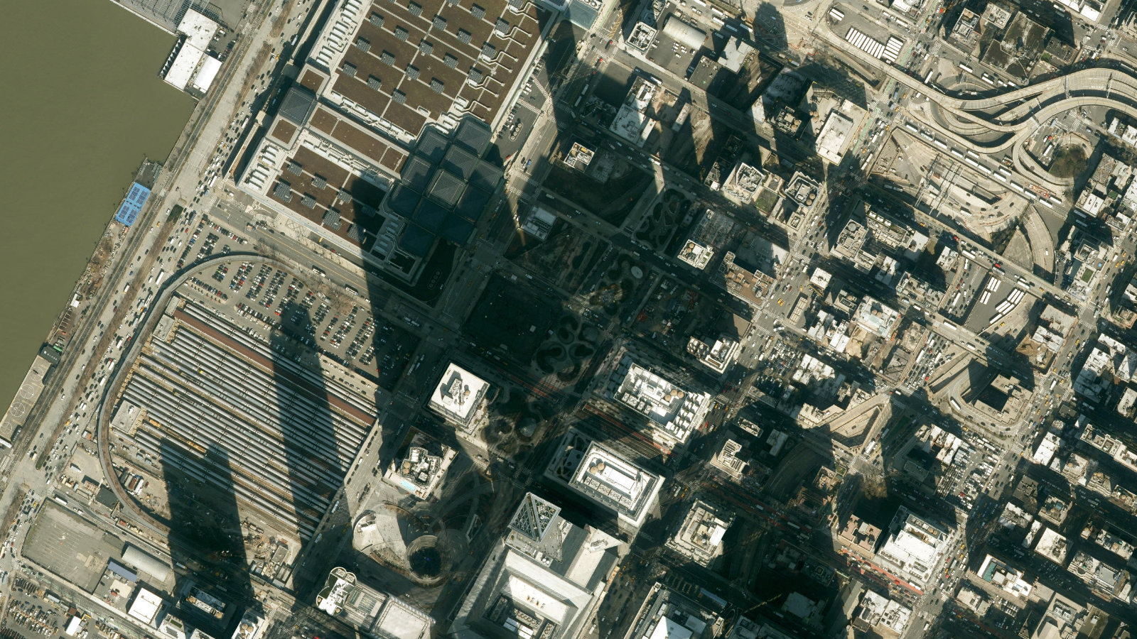 31 HUDSON YARDS, NEW YORK, NY（本社・衛星）