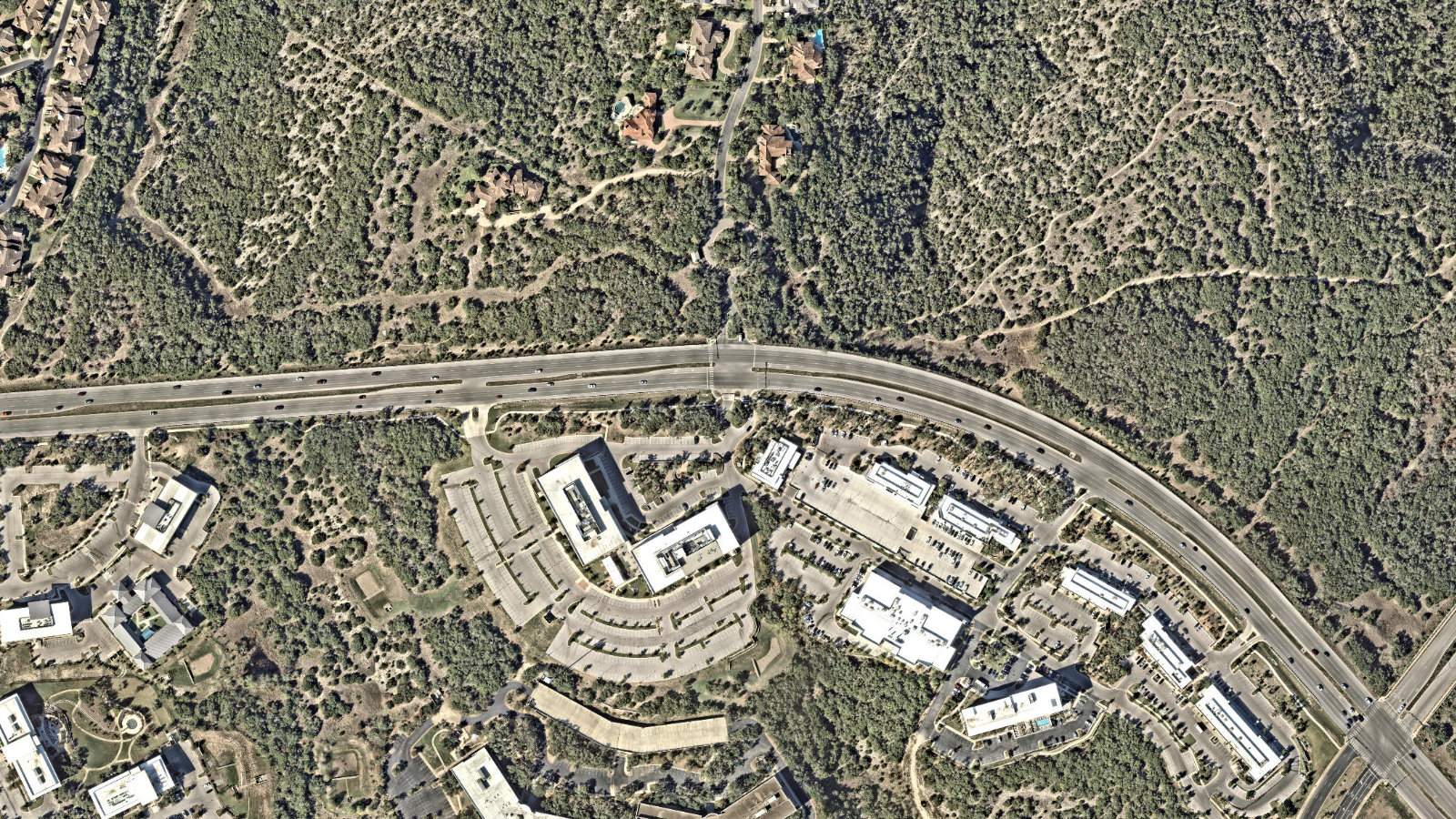 7601 SOUTHWEST PARKWAY, AUSTIN, TX(本社・衛星)